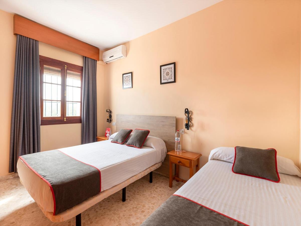 Oyo Hostal El Paisano Utrera Buitenkant foto